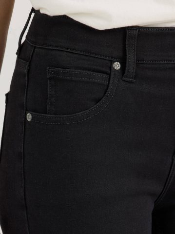 Women's Ultra Lux Comfort Flex Motion Slim Straight Jean with Ever Fit®