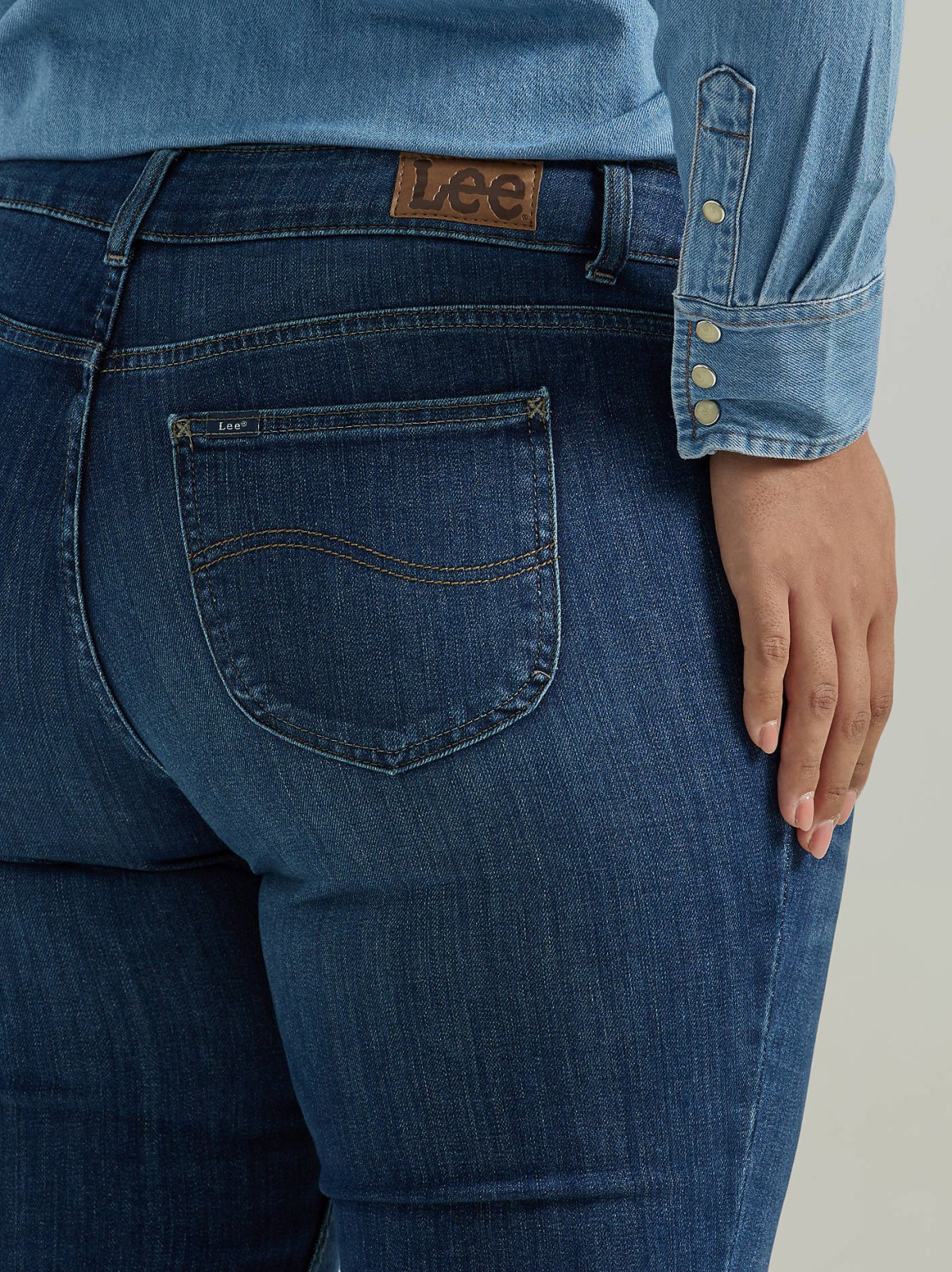 Women's Legendary Regular Bootcut Jean (Plus) - view 6