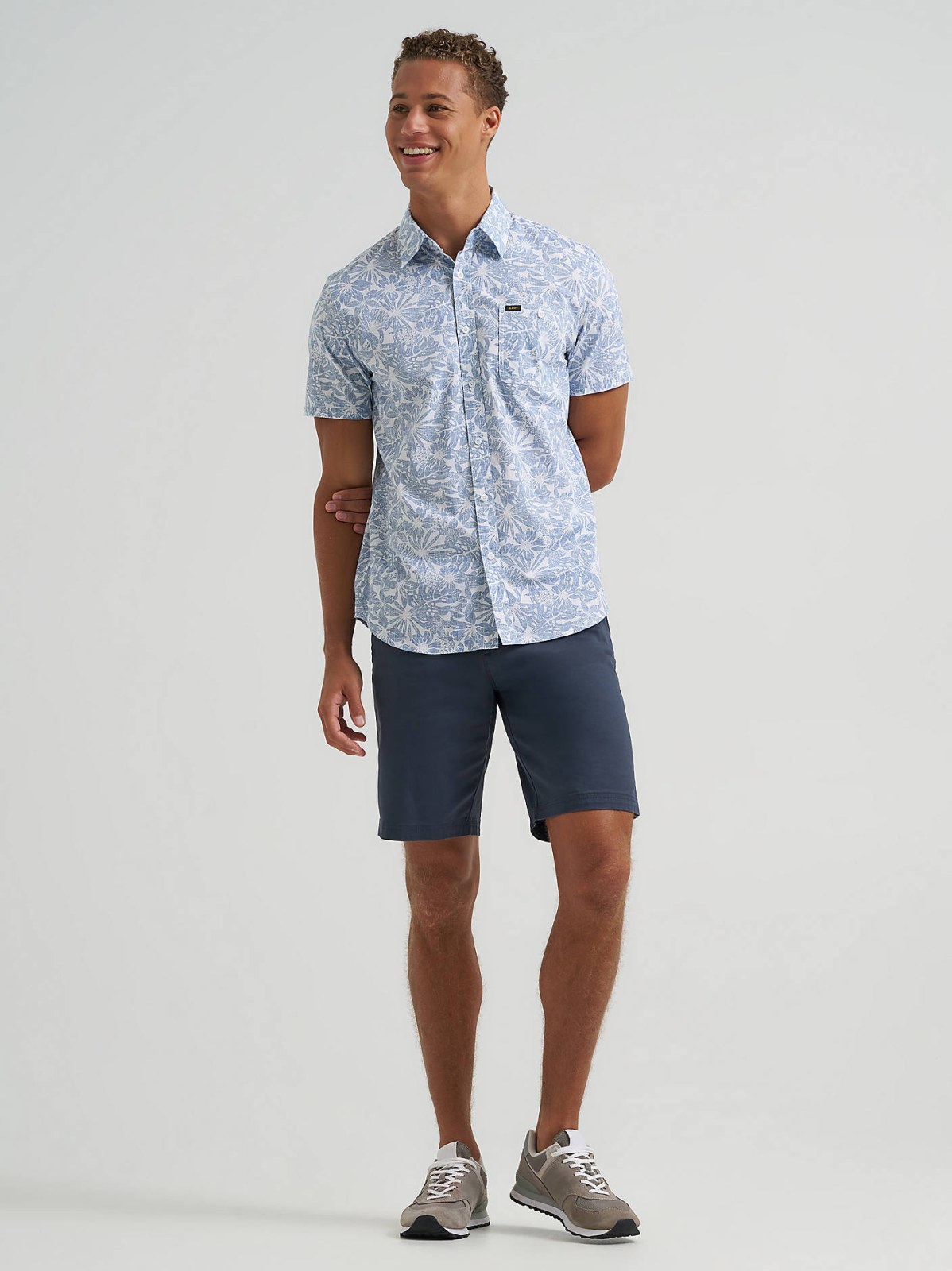 Men's Textured Floral Button Down Shirt - view 4