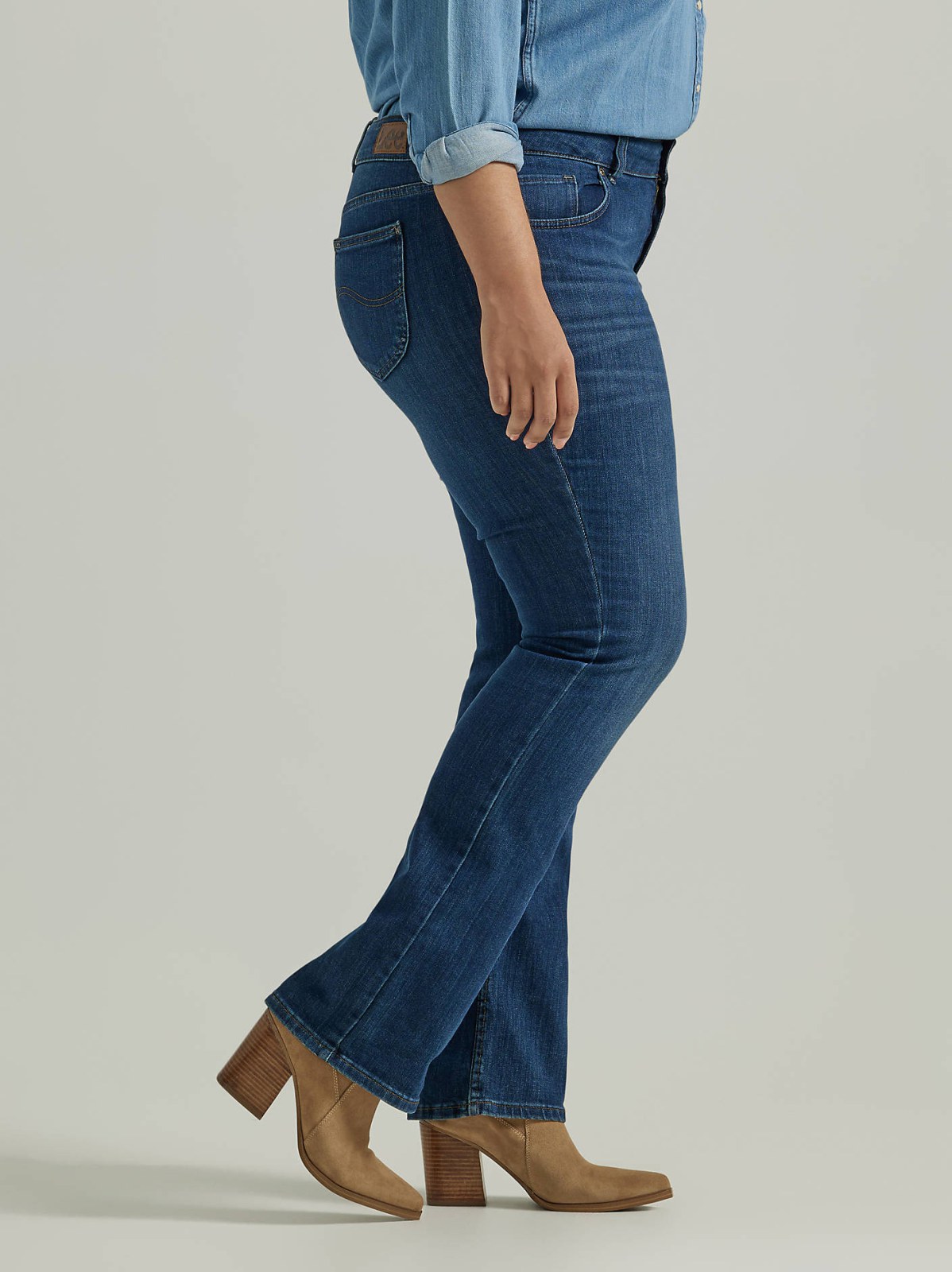 Women's Legendary Regular Bootcut Jean (Plus) - view 4