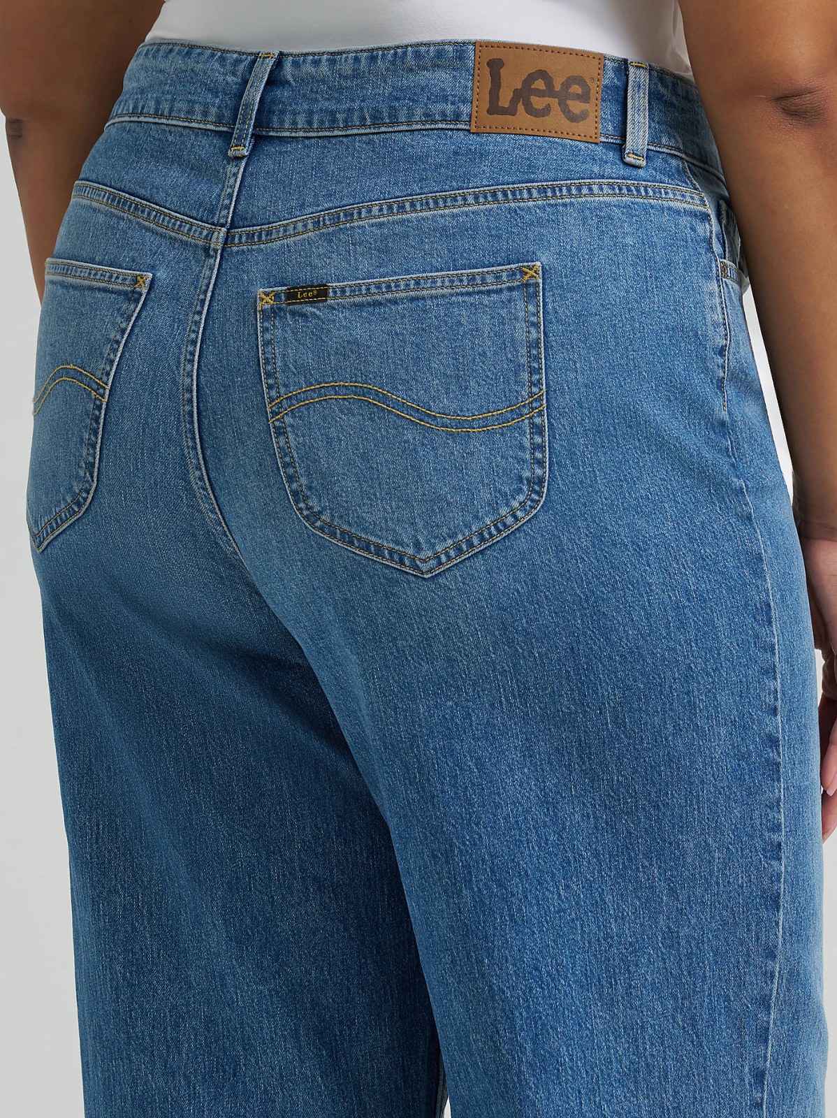 Women's Legendary Wide Leg Crop Jean (Plus) - view 6
