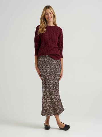 Women's Curved Hem Cable Knit Sweater