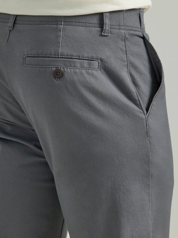 Men's Extreme Motion Slim Fit Khaki Pant