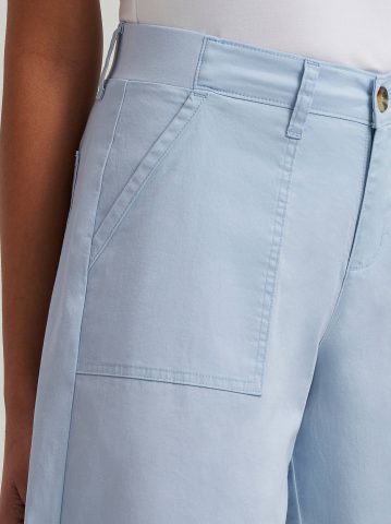 Women's Ultra Lux Comfort with Flex-To-Go Relaxed Fit Utility Bermuda