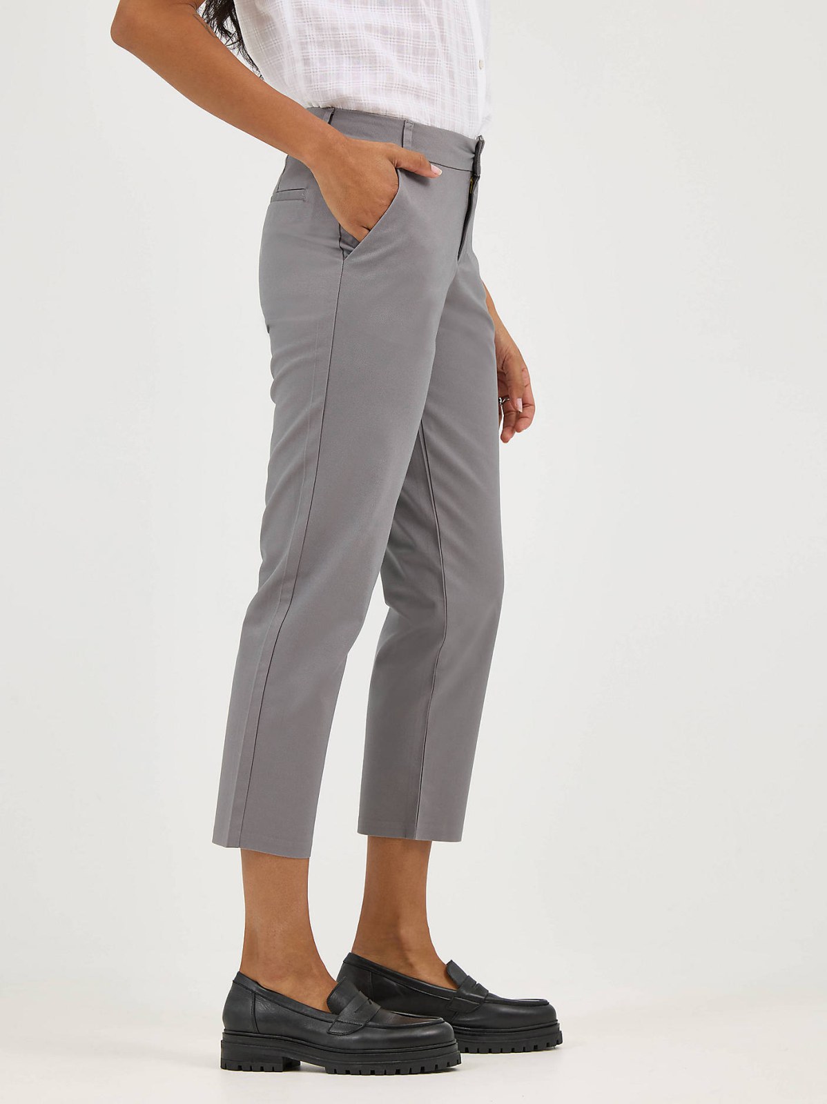 Women's Wrinkle Free Capri - view 4
