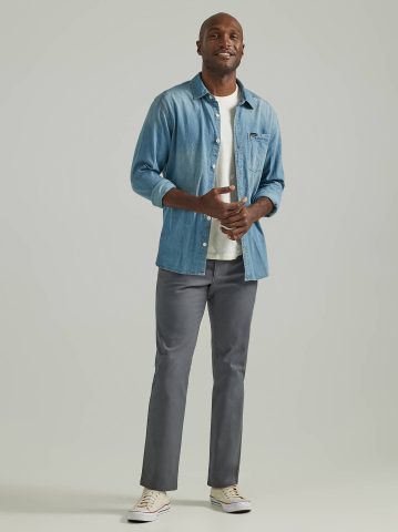 Men's Extreme Motion Slim Fit Khaki Pant Men's Extreme Motion Slim Fit Khaki Pant
