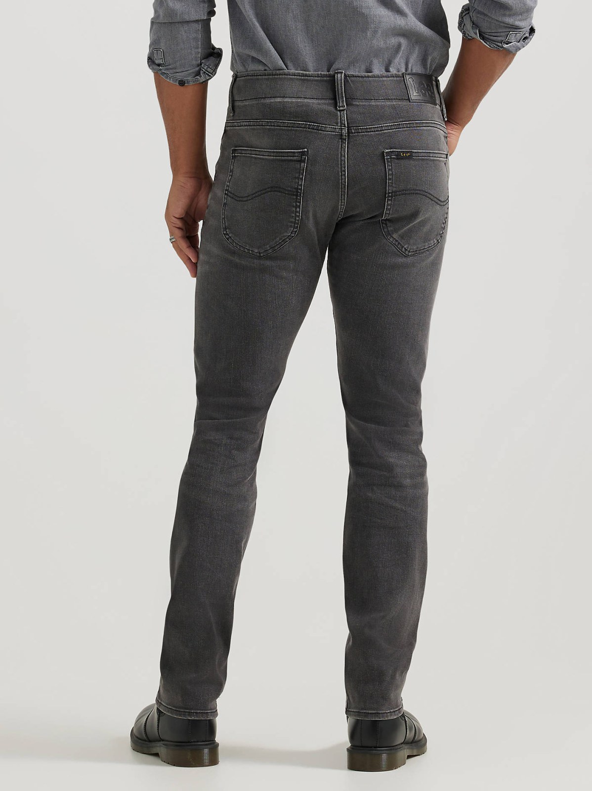 Men's Extreme Motion MVP Slim Fit Tapered Jean - view 3