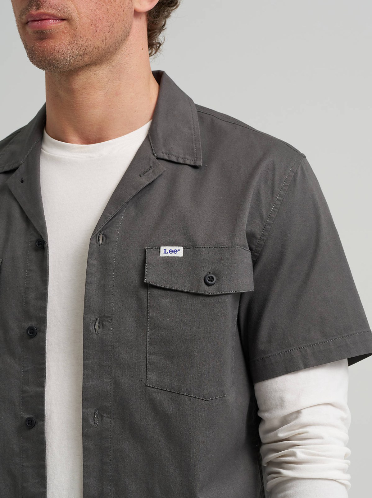 Men's Short Sleeve Relaxed Fit Button Down Workshirt - view 3
