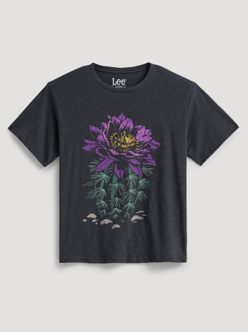 Women's Blooming Floral Graphic Tee Women's Blooming Floral Graphic Tee