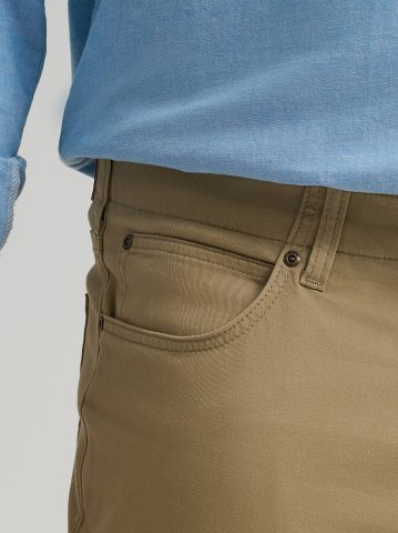 Men's Extreme Motion Relaxed Straight Twill Jean (Big & Tall)