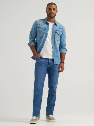 Men's Extreme Motion Regular Straight Jean with Cool Temp Technology