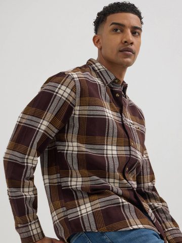 Men's Relaxed Fit Riveted Plaid Button Down Shirt