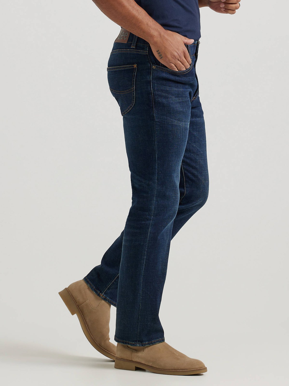Men's Extreme Motion MVP Regular Straight Jean - view 4