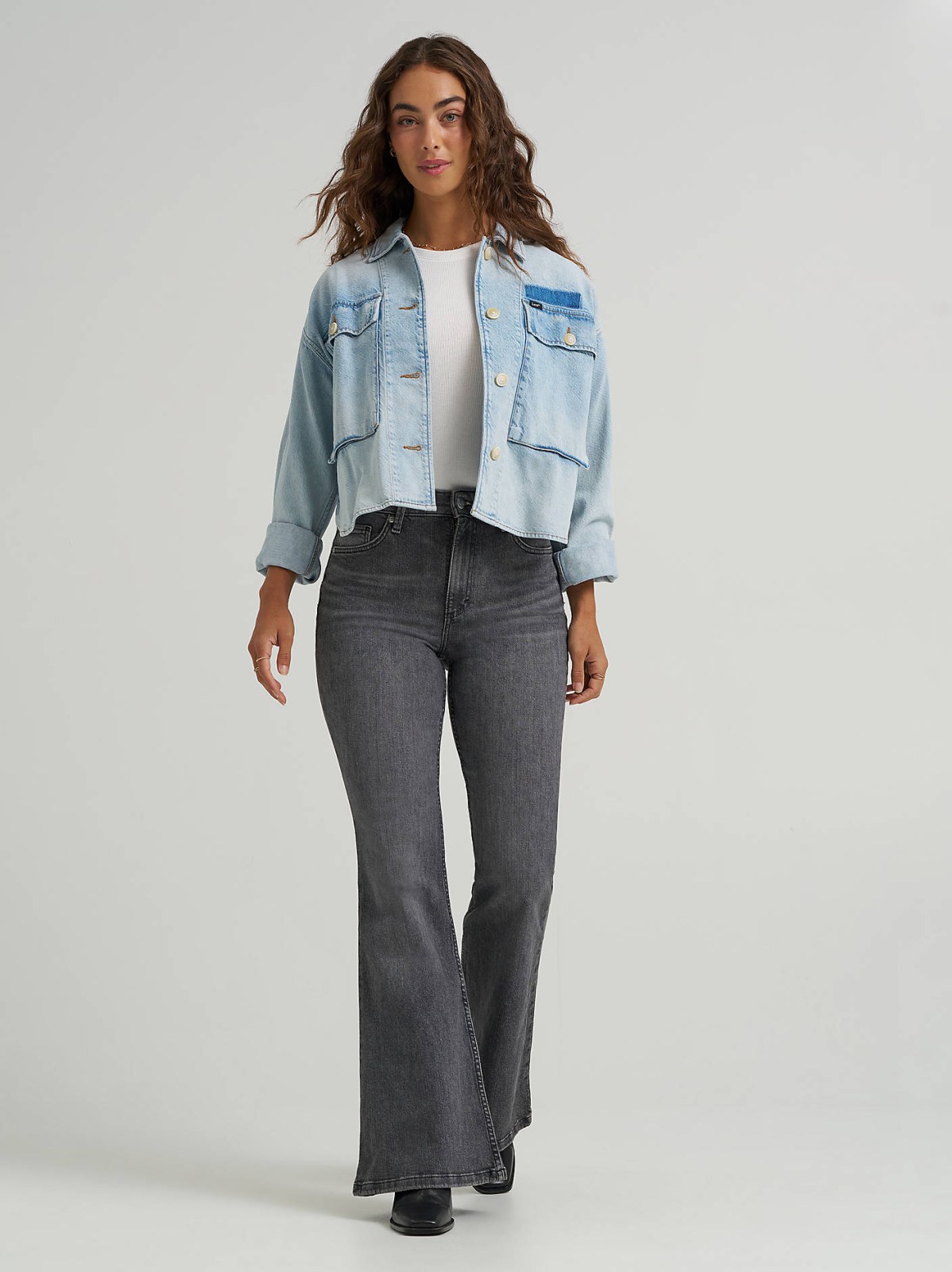 Women's Oversized Double Pocket Utility Overshirt - view 3