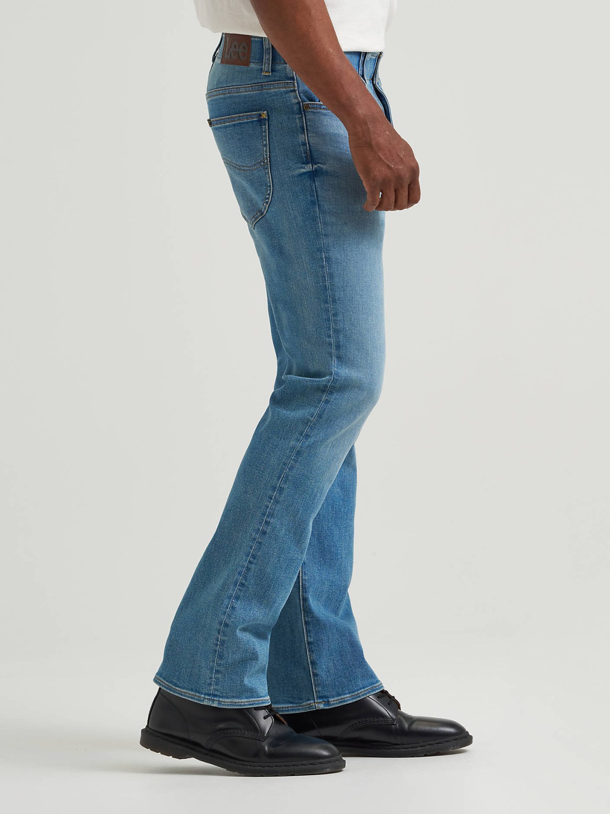 Men's Extreme Motion Slim Bootcut Jean - view 4