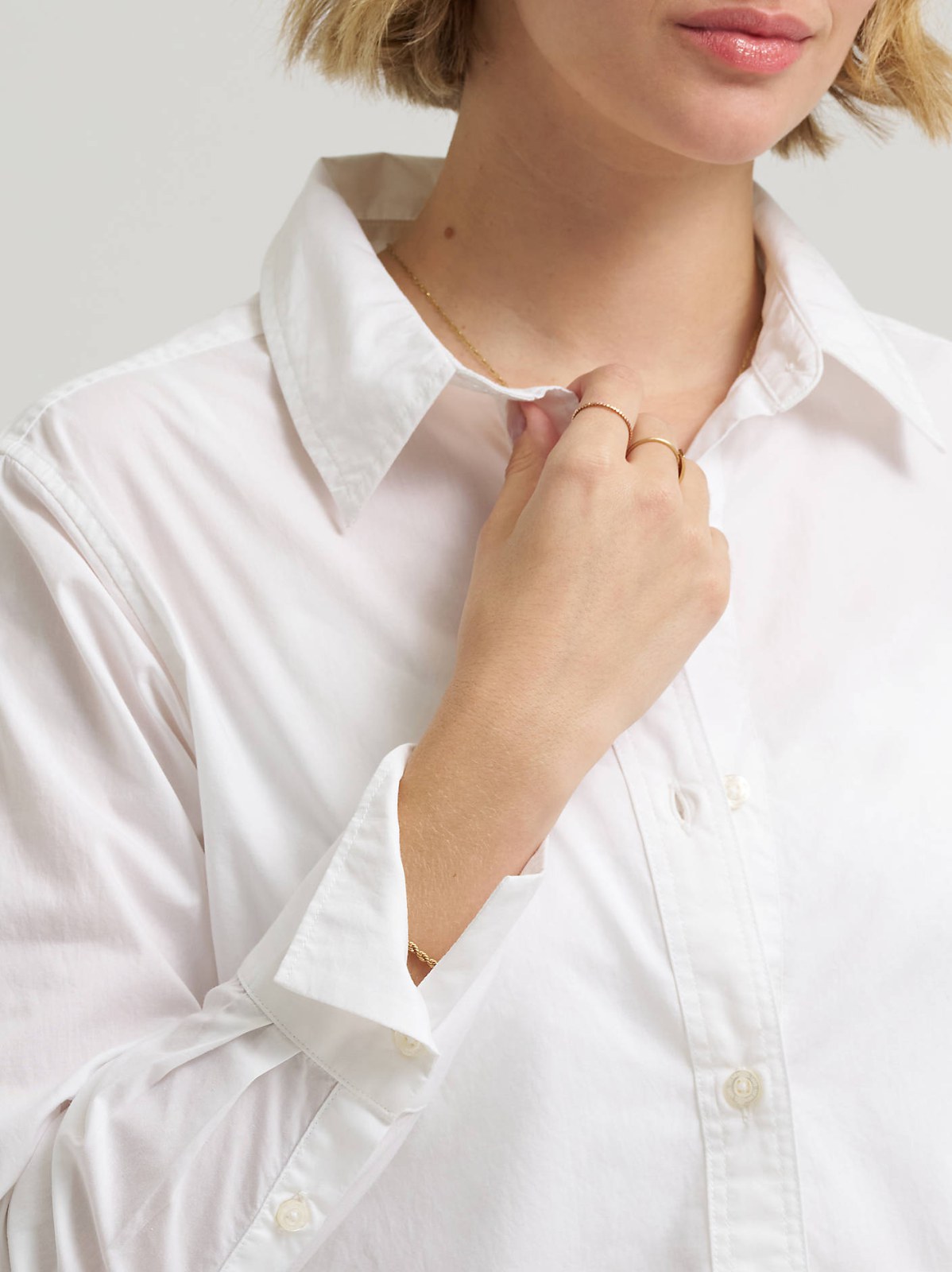 Women's Classic Pocketless Button Down Shirt - view 5
