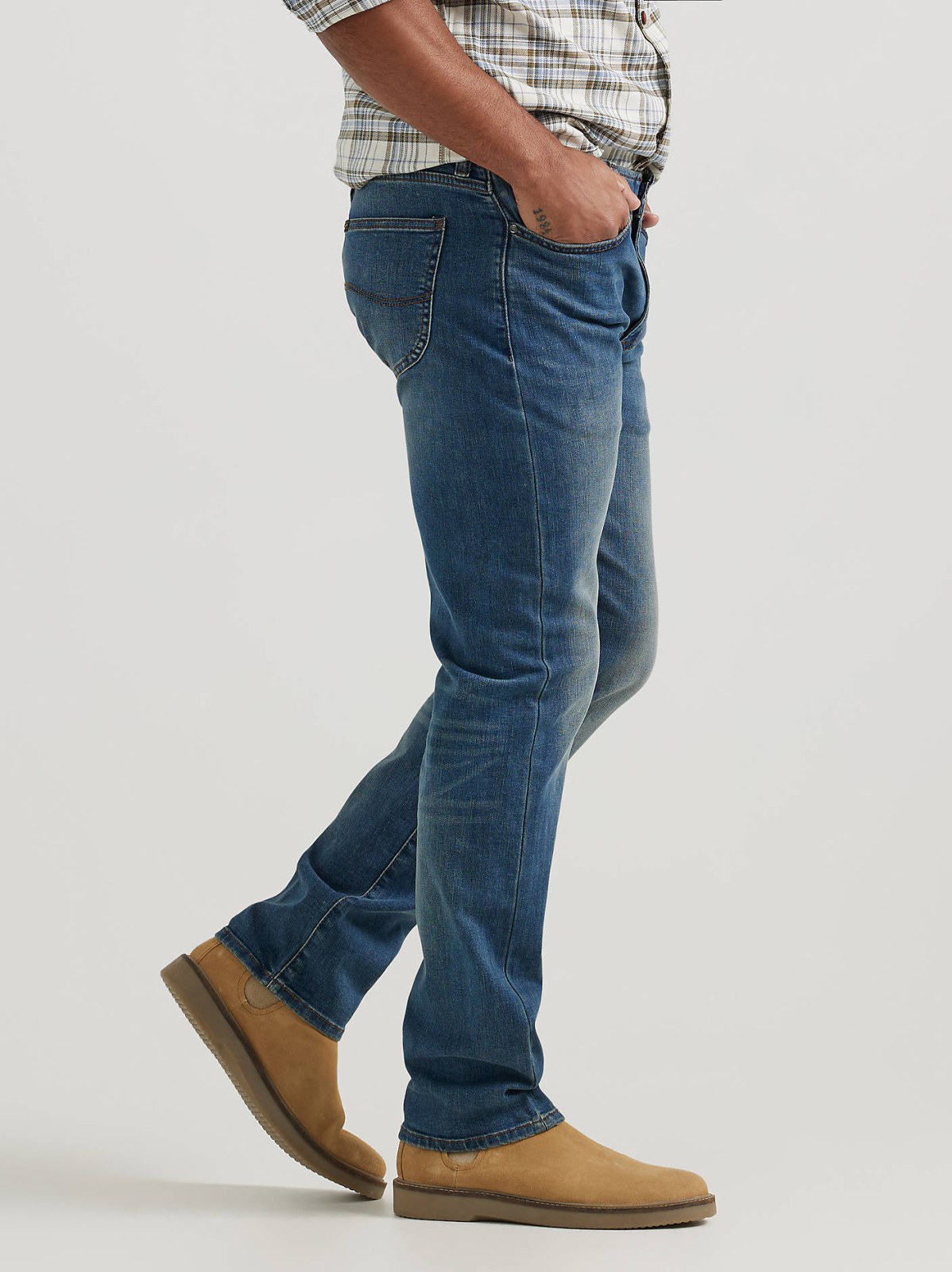 Men's Extreme Motion MVP Slim Straight Jean - view 4