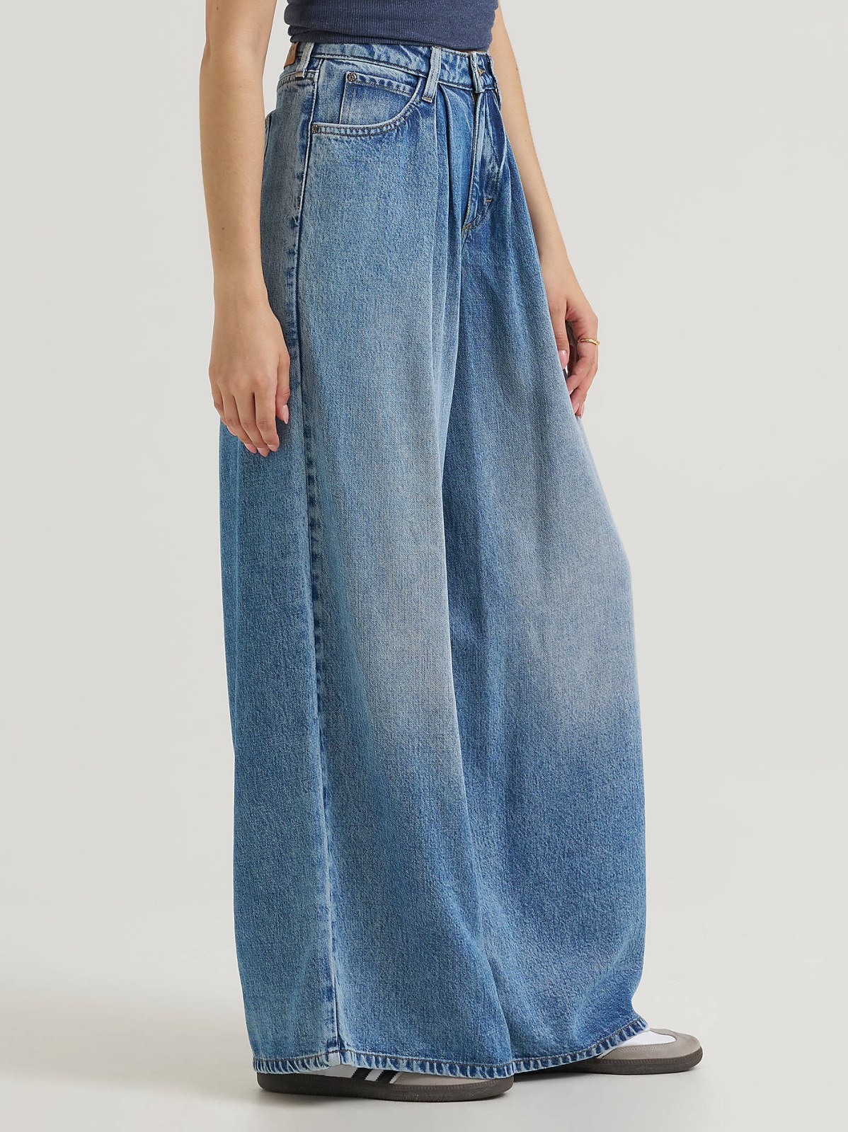 Women's Premium LQD Slouchy Pleated Trouser Jean - view 5