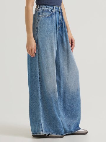 Women's Premium LQD Slouchy Pleated Trouser Jean