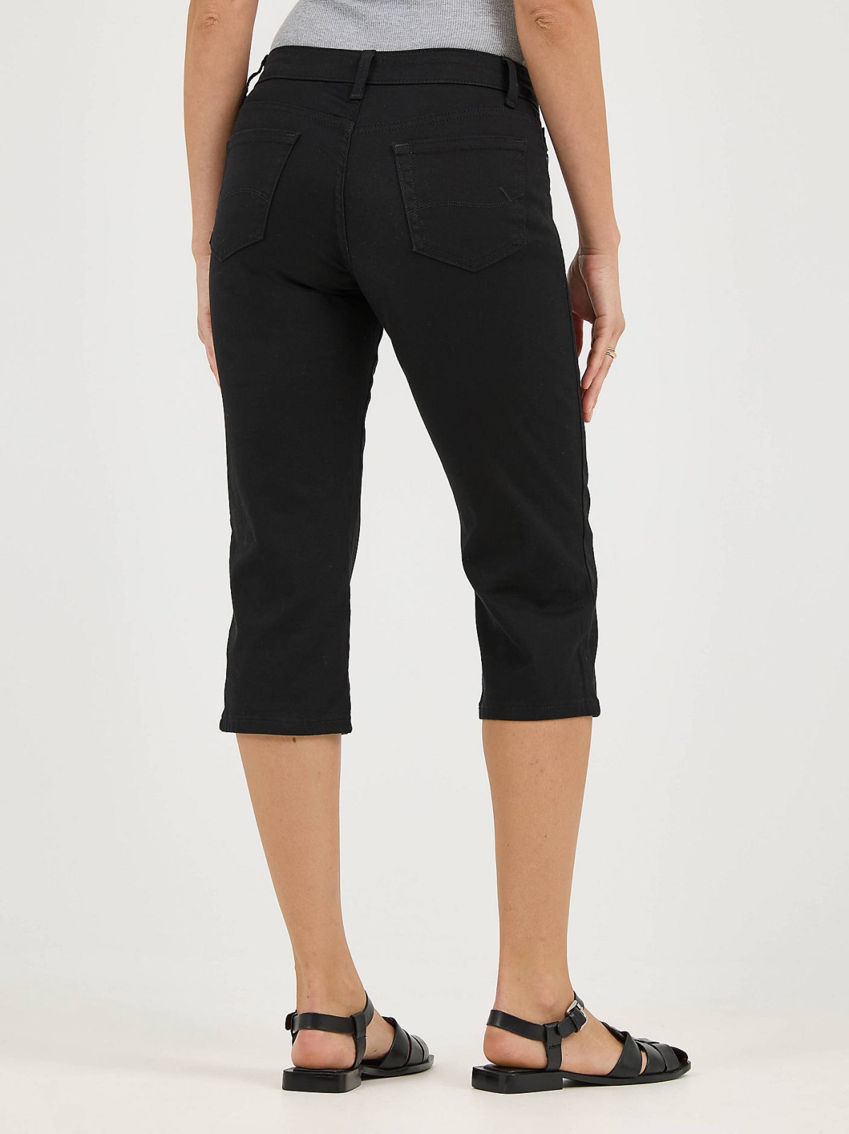 Women’s Relaxed Fit Capri - view 3