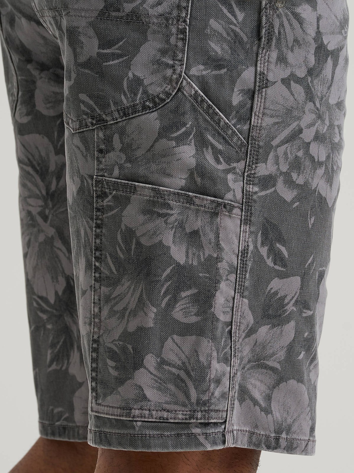 Men's Legendary Workwear Carpenter Short - view 7