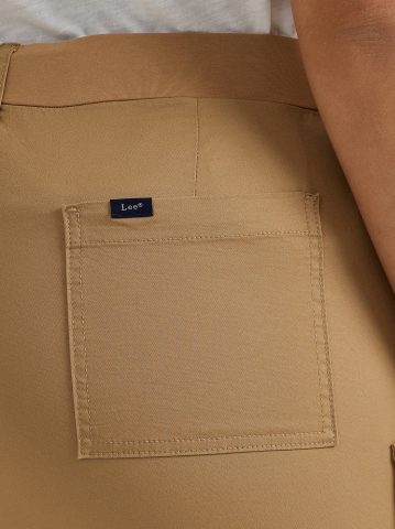 Women's Ultra Lux Comfort with Flex-to-Go Relaxed Fit Cargo Short (Plus)