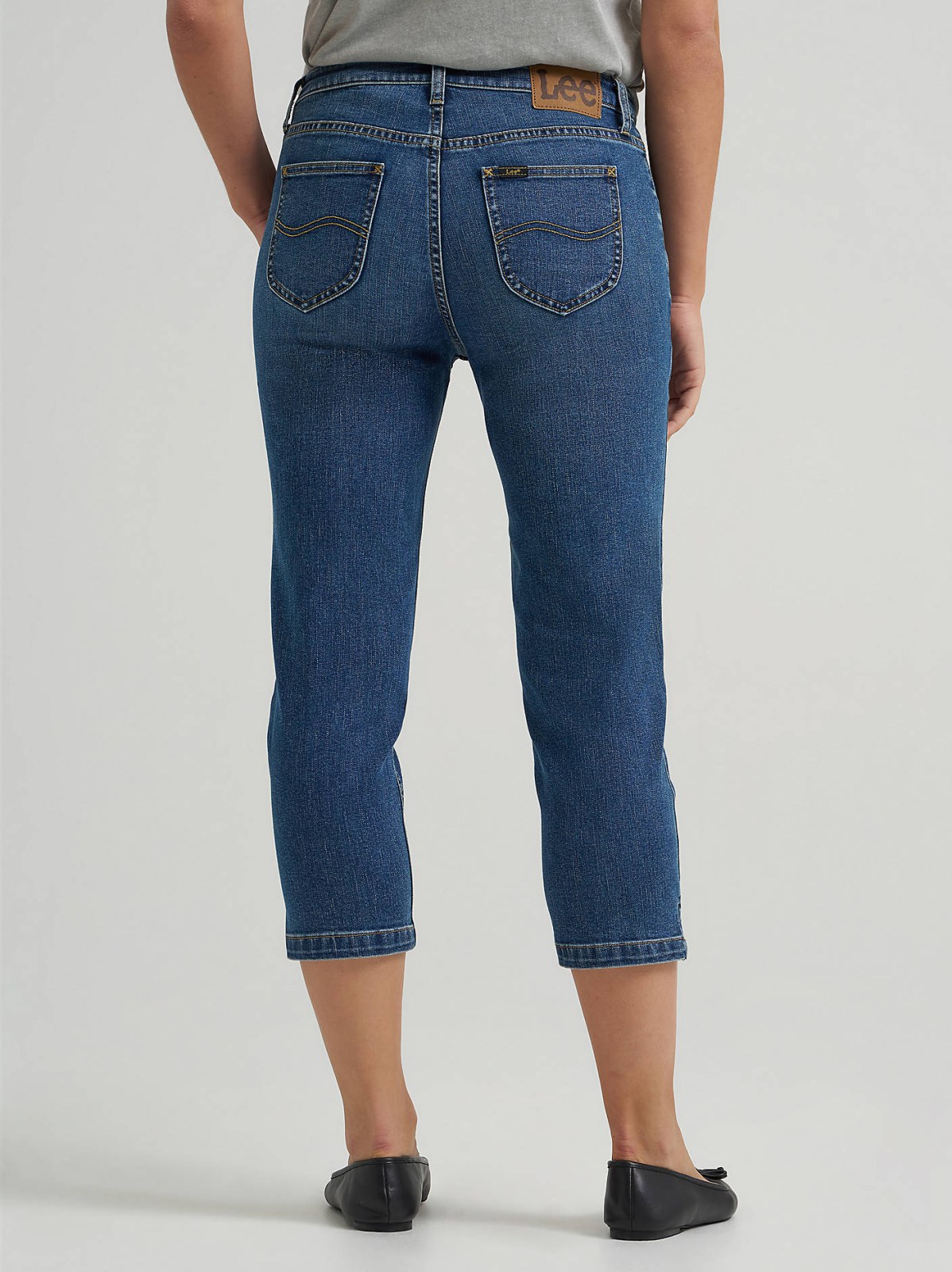 Women's Legendary Straight Denim Capri - view 3