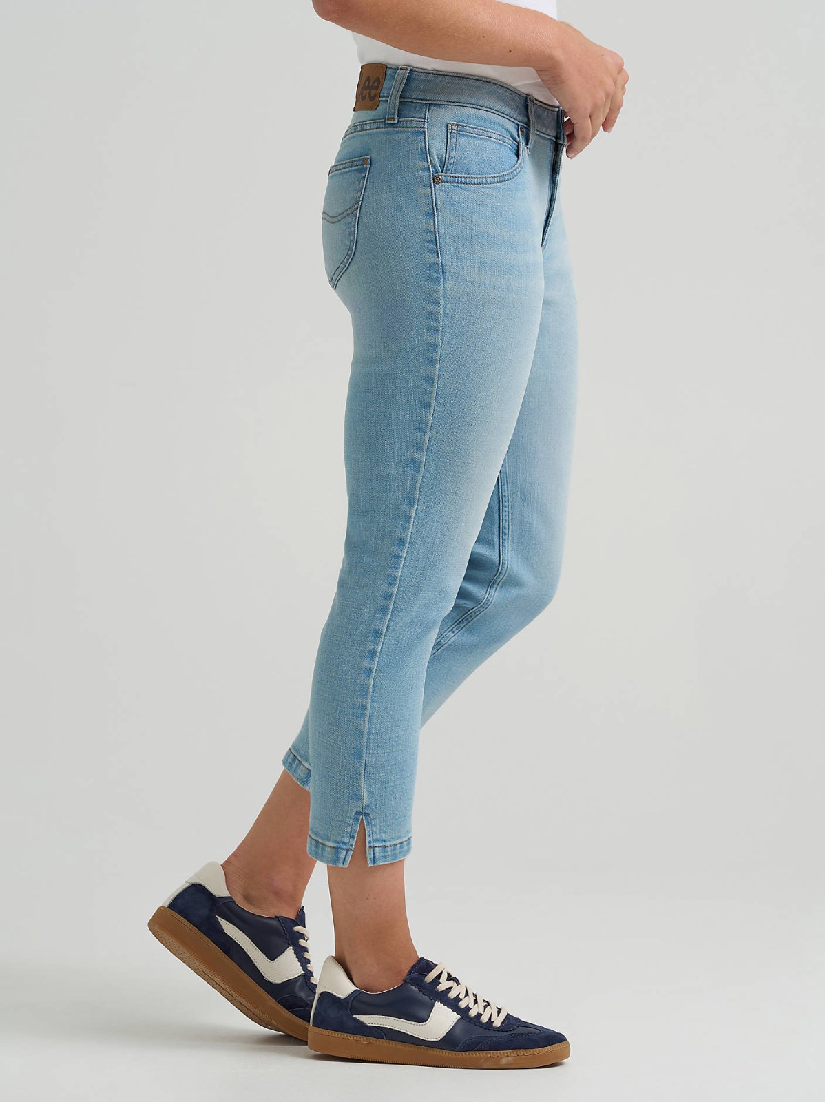 Women's Legendary Straight Denim Capri - view 4