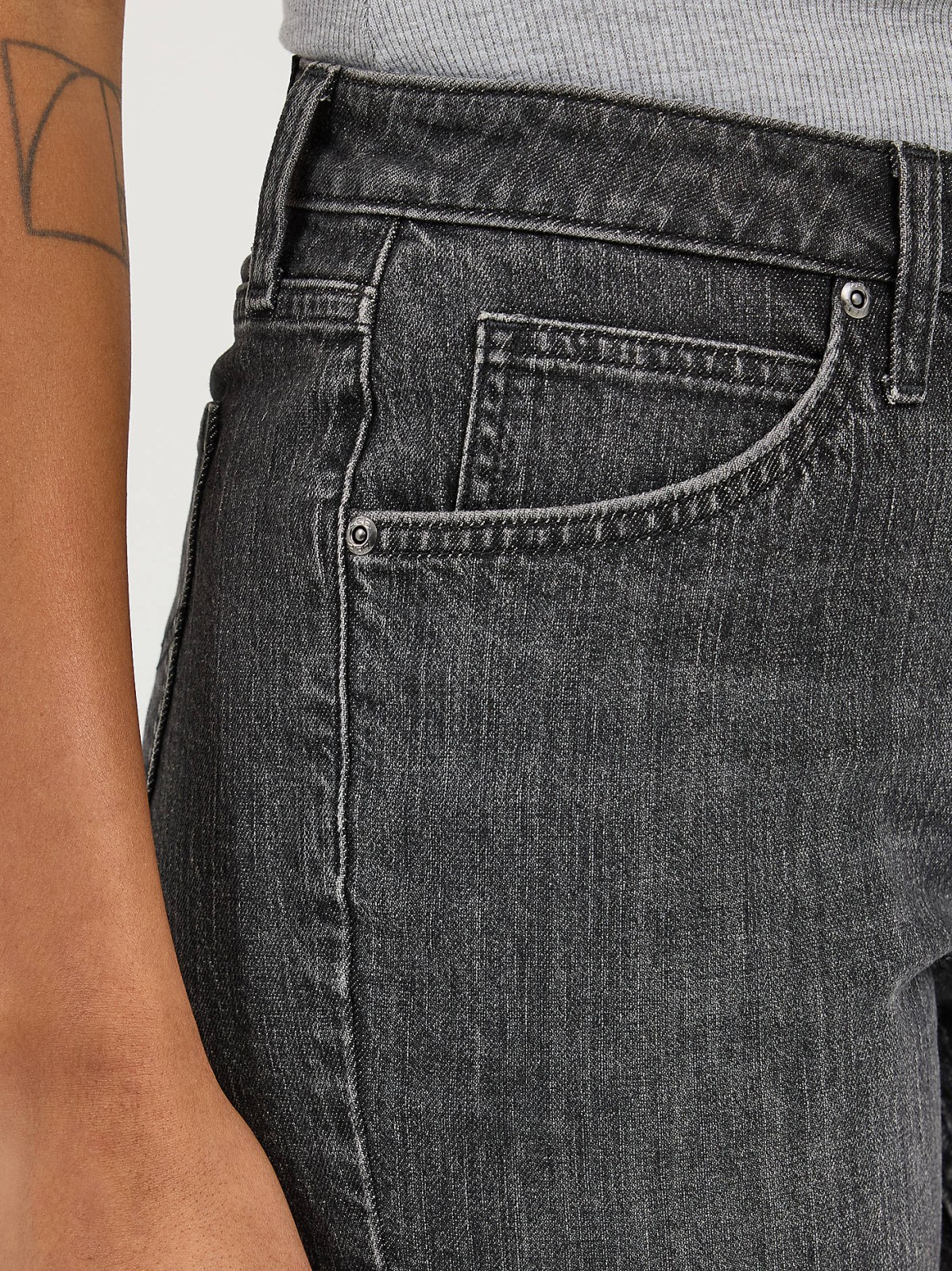 Women's Legendary Short - view 6