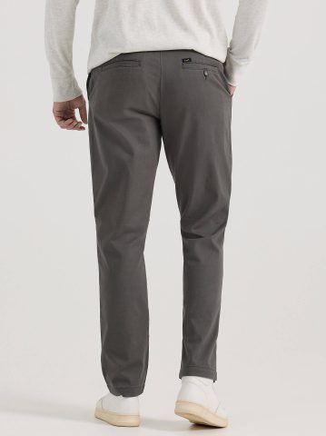 Men's Extreme Motion Relaxed Fit Khaki Pant
