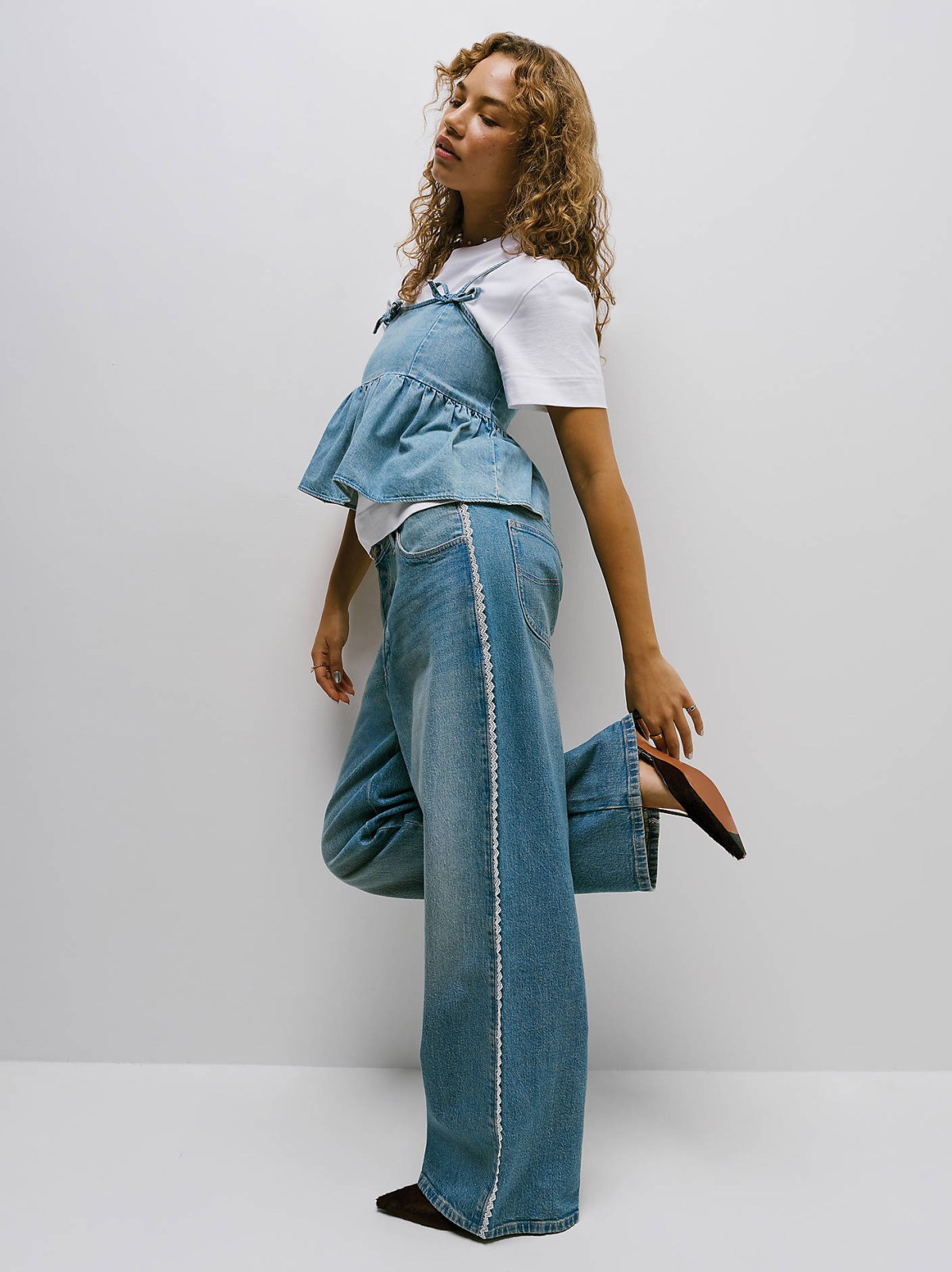 Women's Lace Side Seam Low Slung Baggy Jean