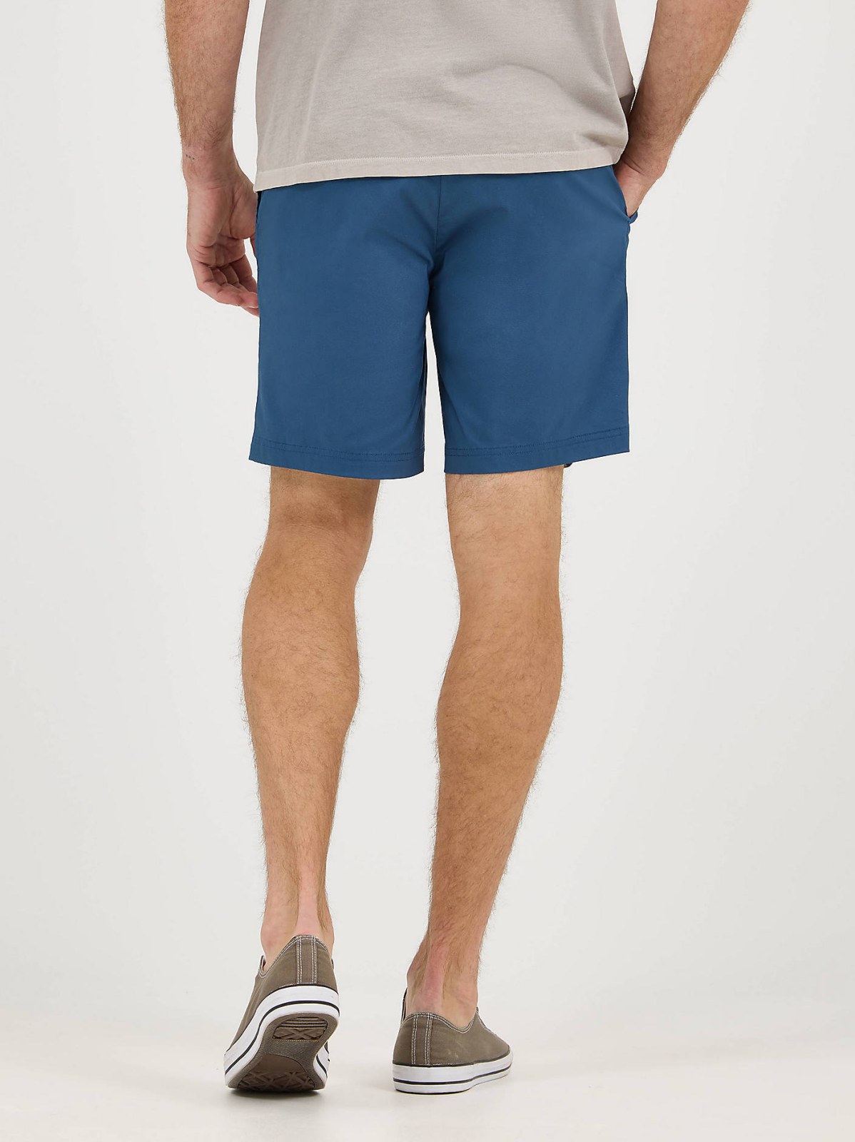 Men's Extreme Motion 7" Flat Front Short - view 3