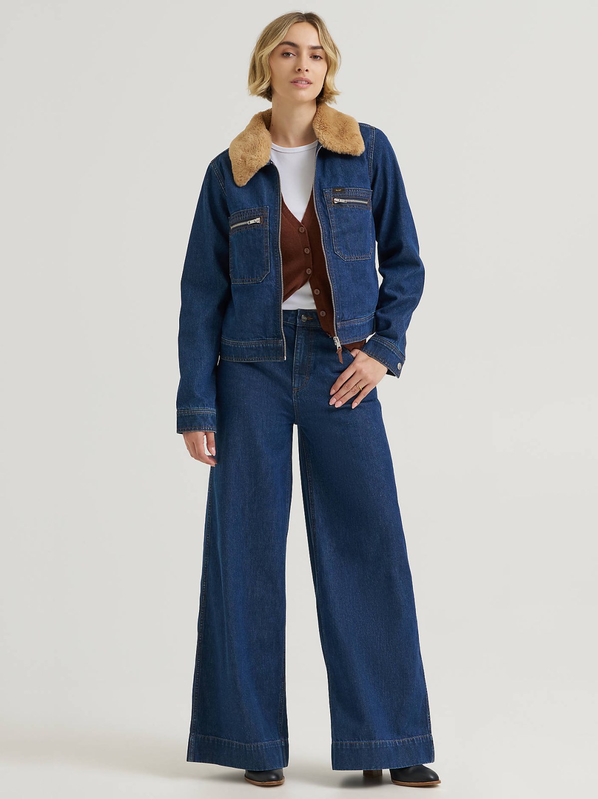 Women's Premium Removable Fur Collar Denim Jacket - view 3