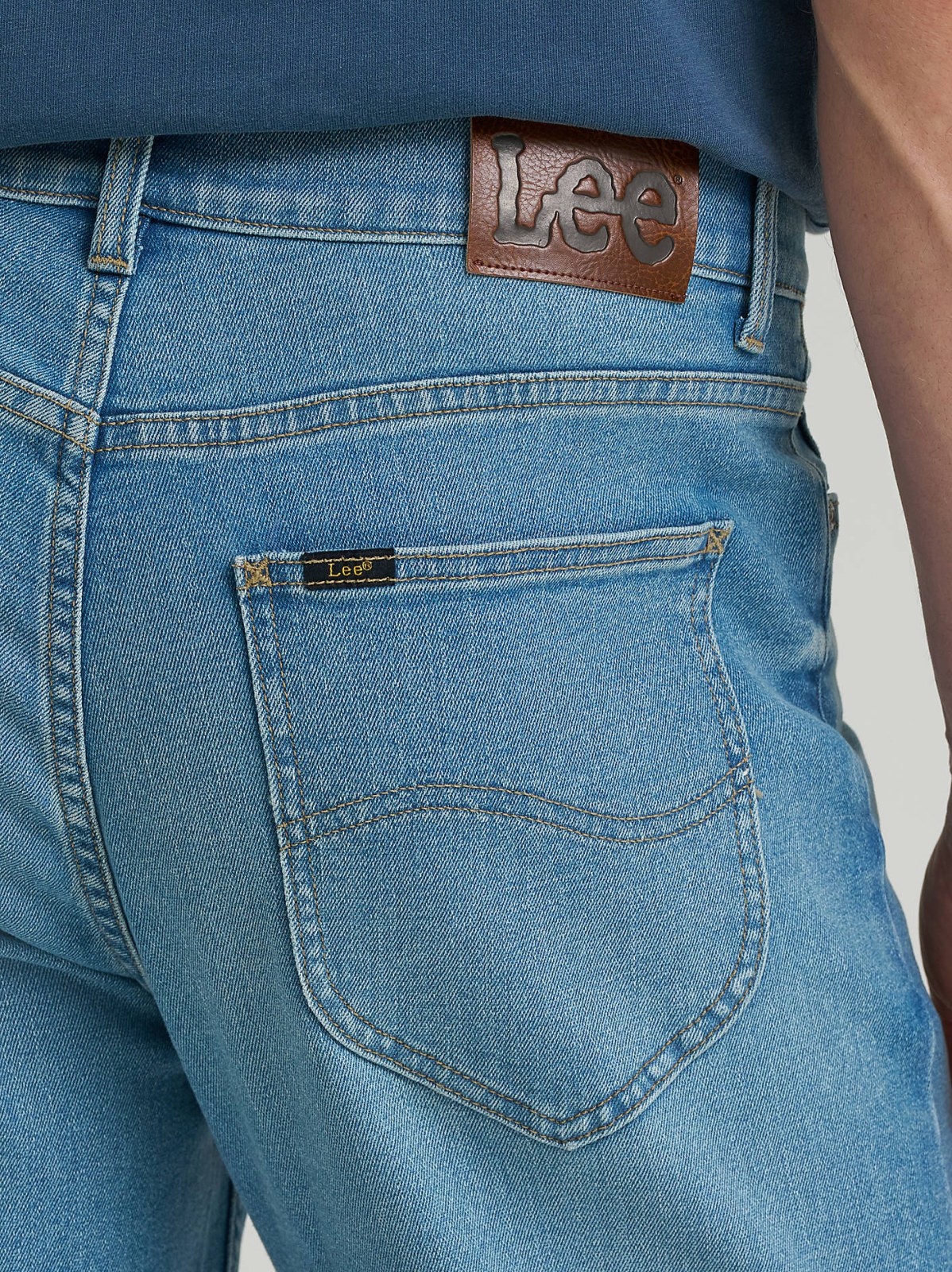 Men's Lee Relaxed Straight Jean with Comfort Stretch - view 5