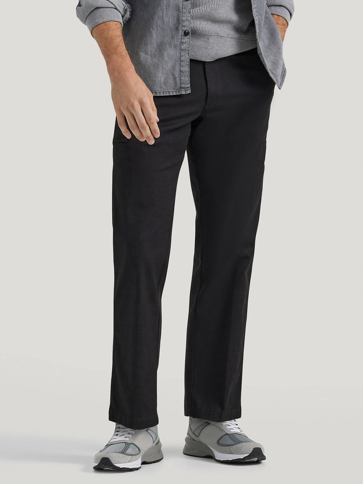 Men's Extreme Motion Straight Fit Cargo Pant - view 2