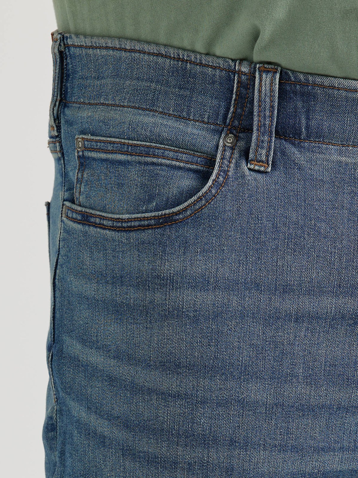 Men's Extreme Motion MVP Relaxed Straight Jean (Big & Tall) - view 6