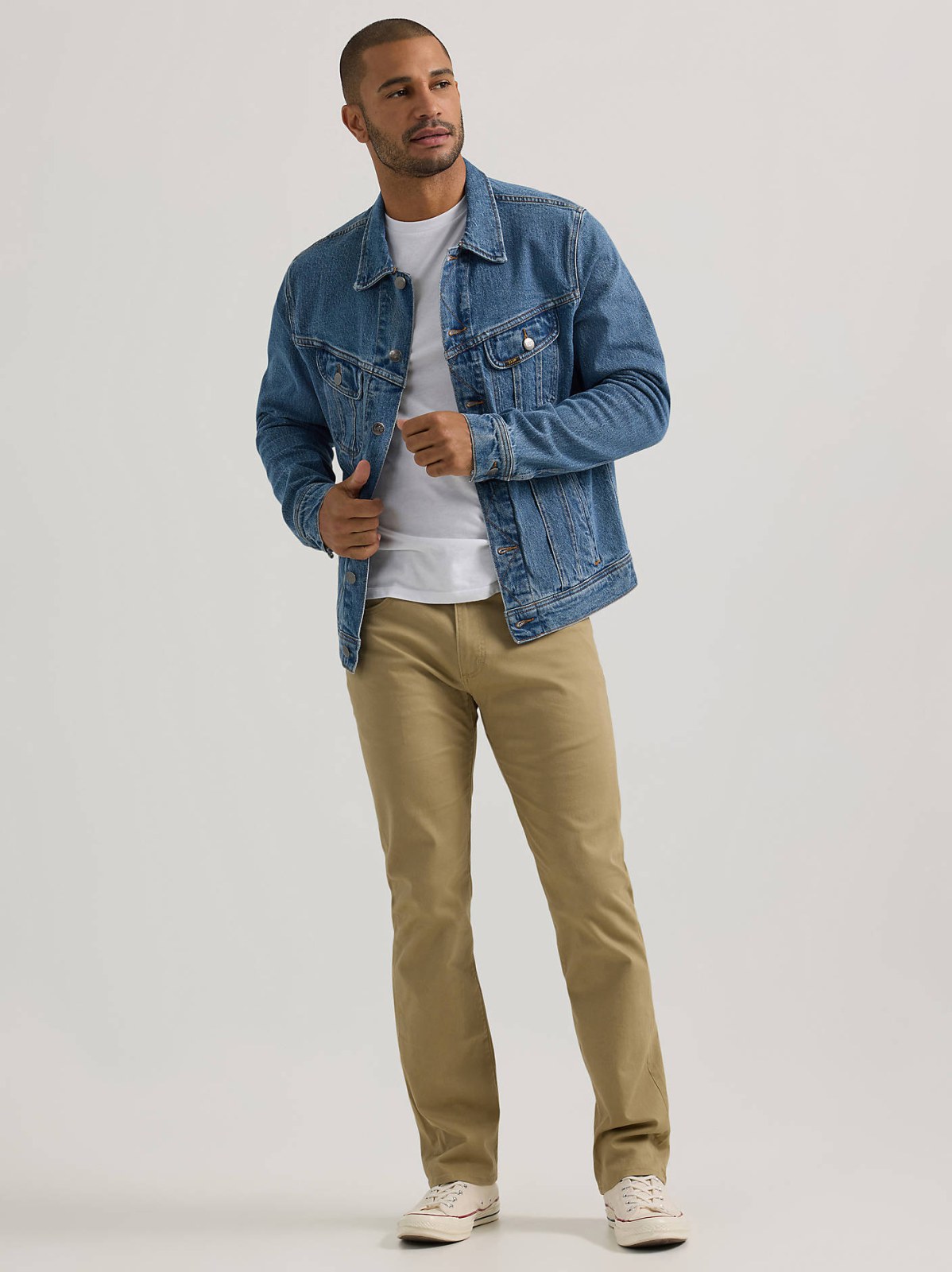 Men's Extreme Motion Slim Straight Twill Jean
