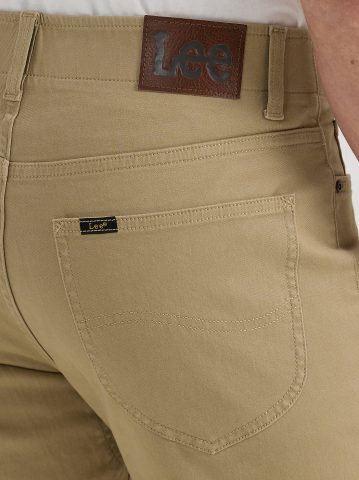 Men's Extreme Motion Regular Straight Twill Jean