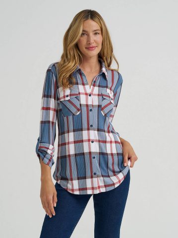 Women's Double Pocket Plaid Button Down Shirt Women's Double Pocket Plaid Button Down Shirt