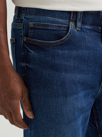 Men's Extreme Motion Slim Straight Leg Jean