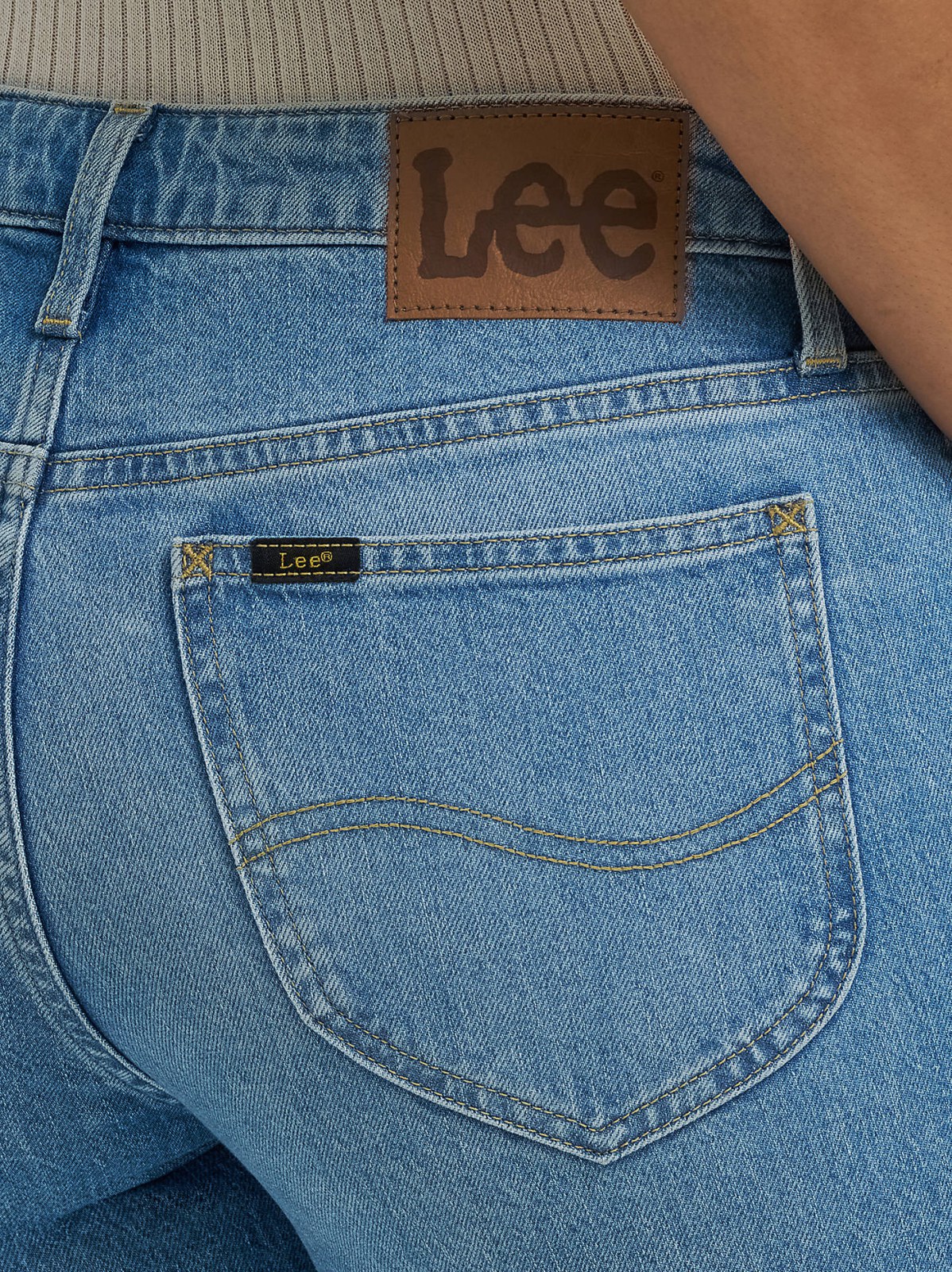 Women's Legendary Straight Crop - view 5