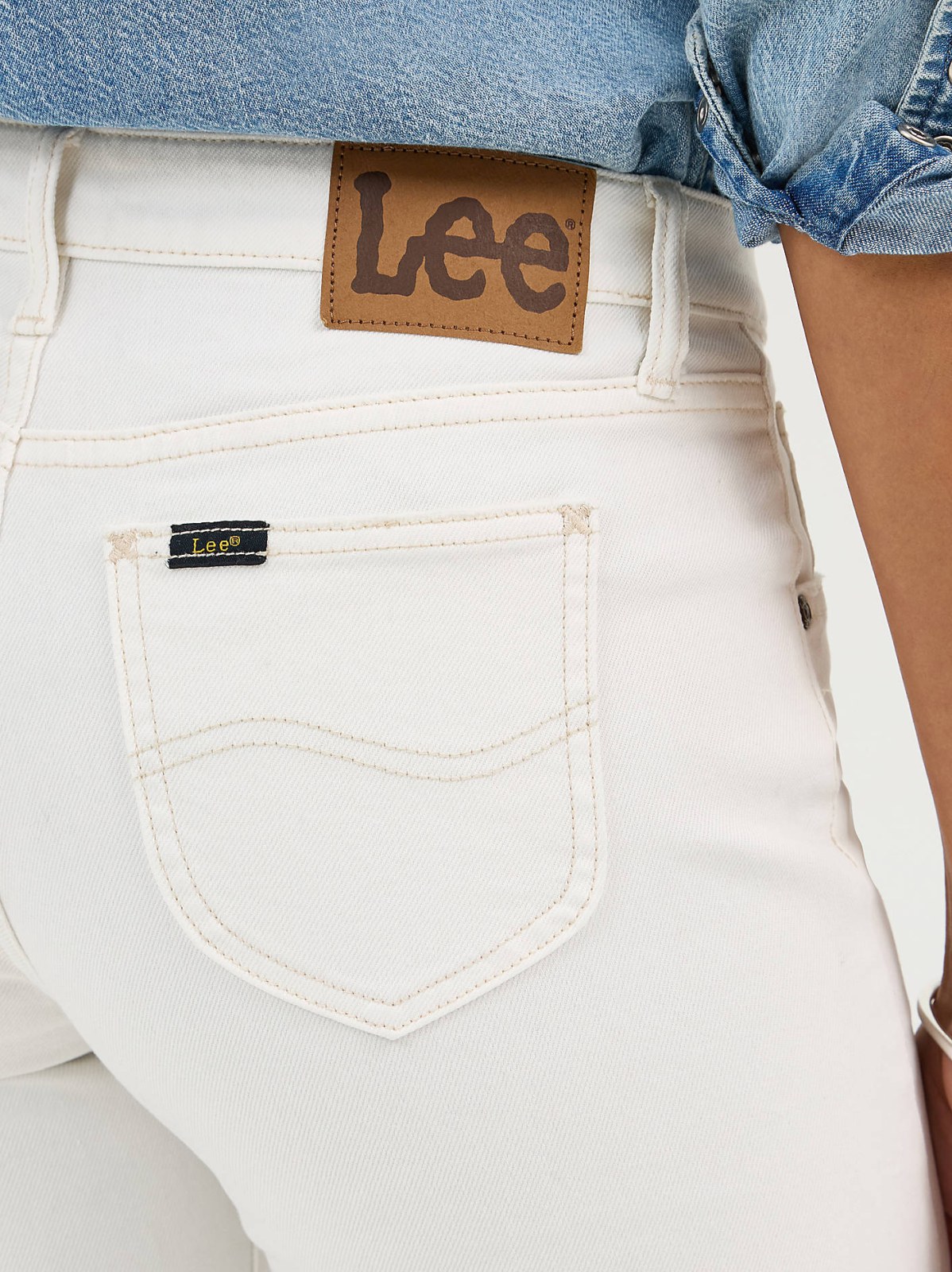 Women's Legendary Frayed Hem Side Slit Short - view 5