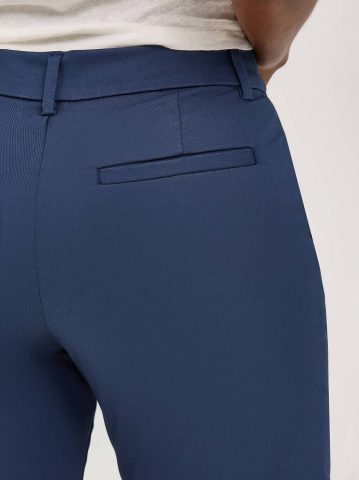 Women's Wrinkle Free Capri