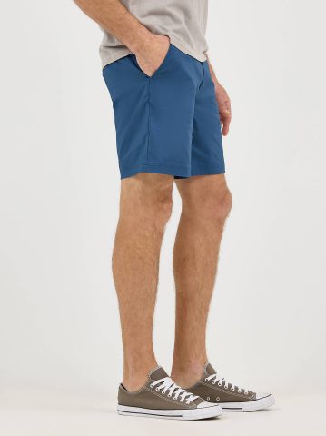 Men's Extreme Motion 7" Flat Front Short