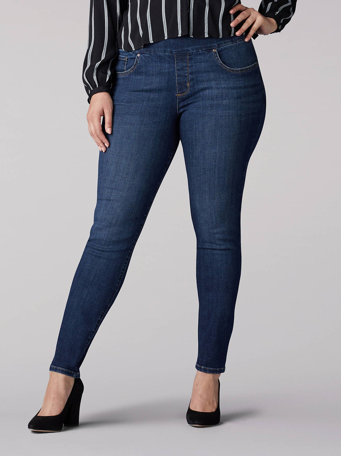 Women’s Sculpting Slim Fit Skinny Pull-On Jean (Plus) - view 3