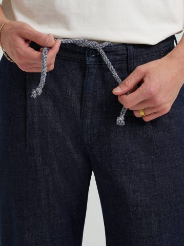 Men's Relaxed Pleated Chino Pant