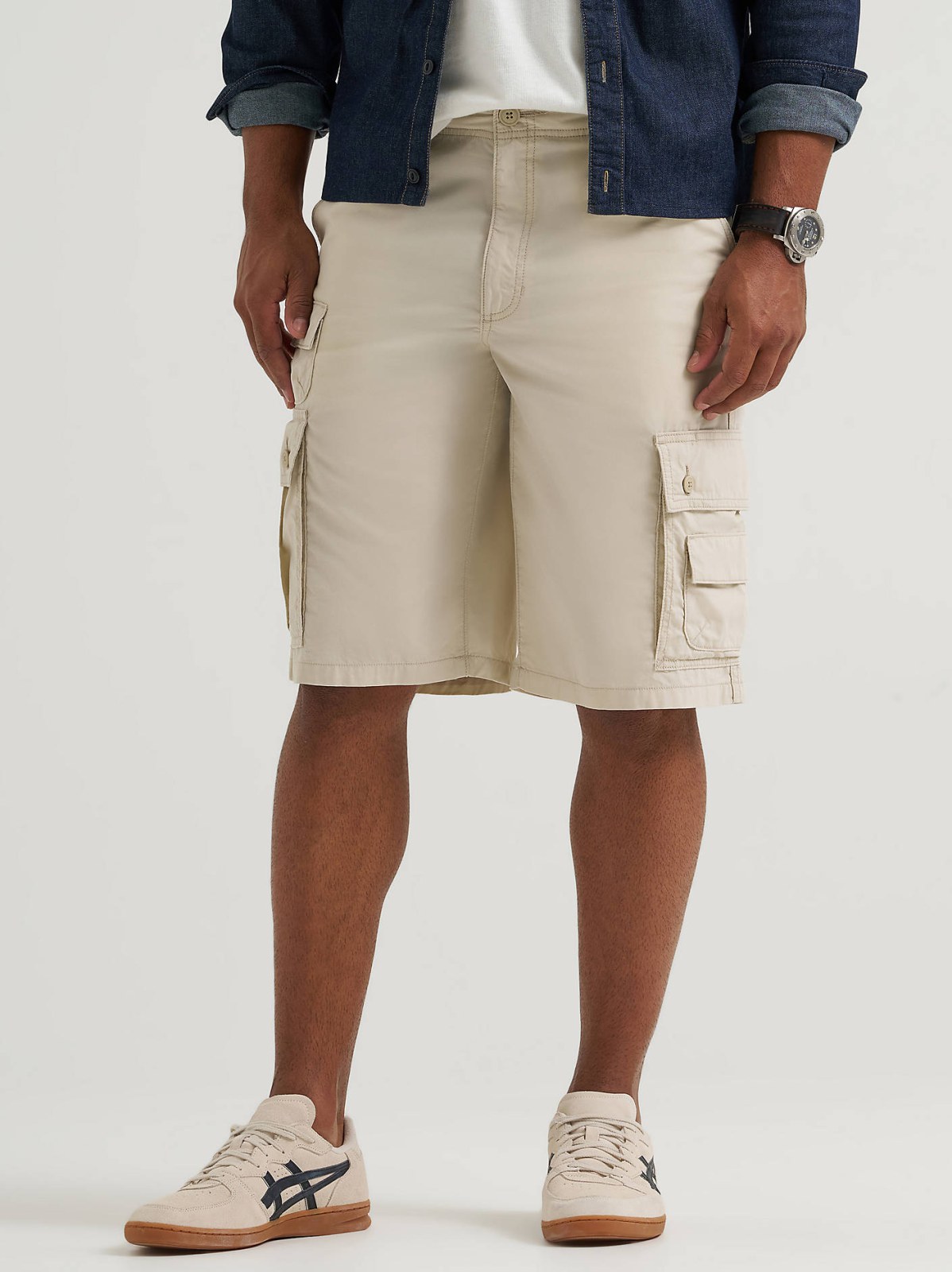 Men's Legendary Loose Nomad Cargo Short - view 2