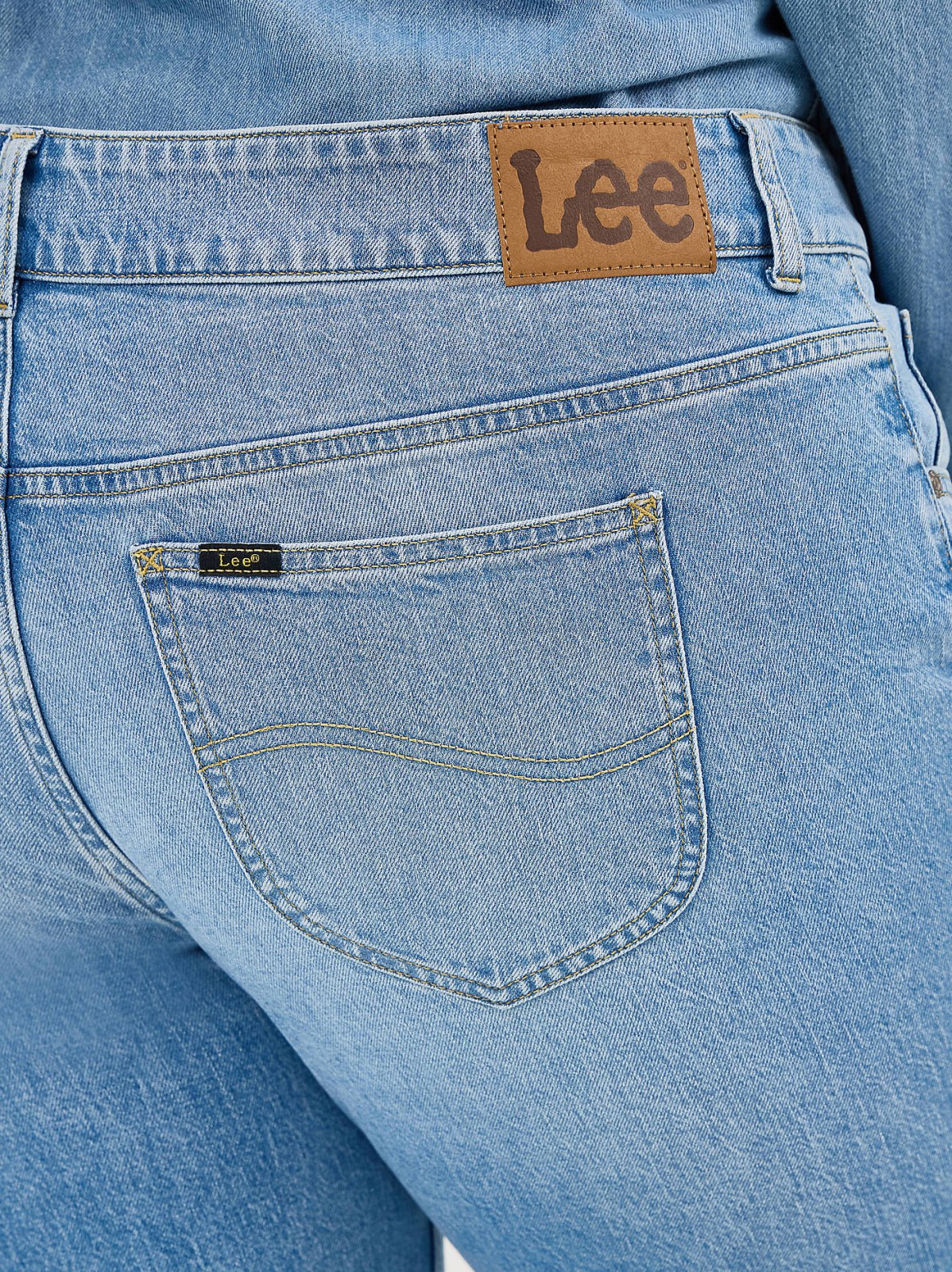 Women's Legendary Straight Crop (Plus) - view 5