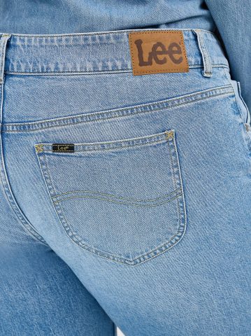 Women's Legendary Straight Crop (Plus)