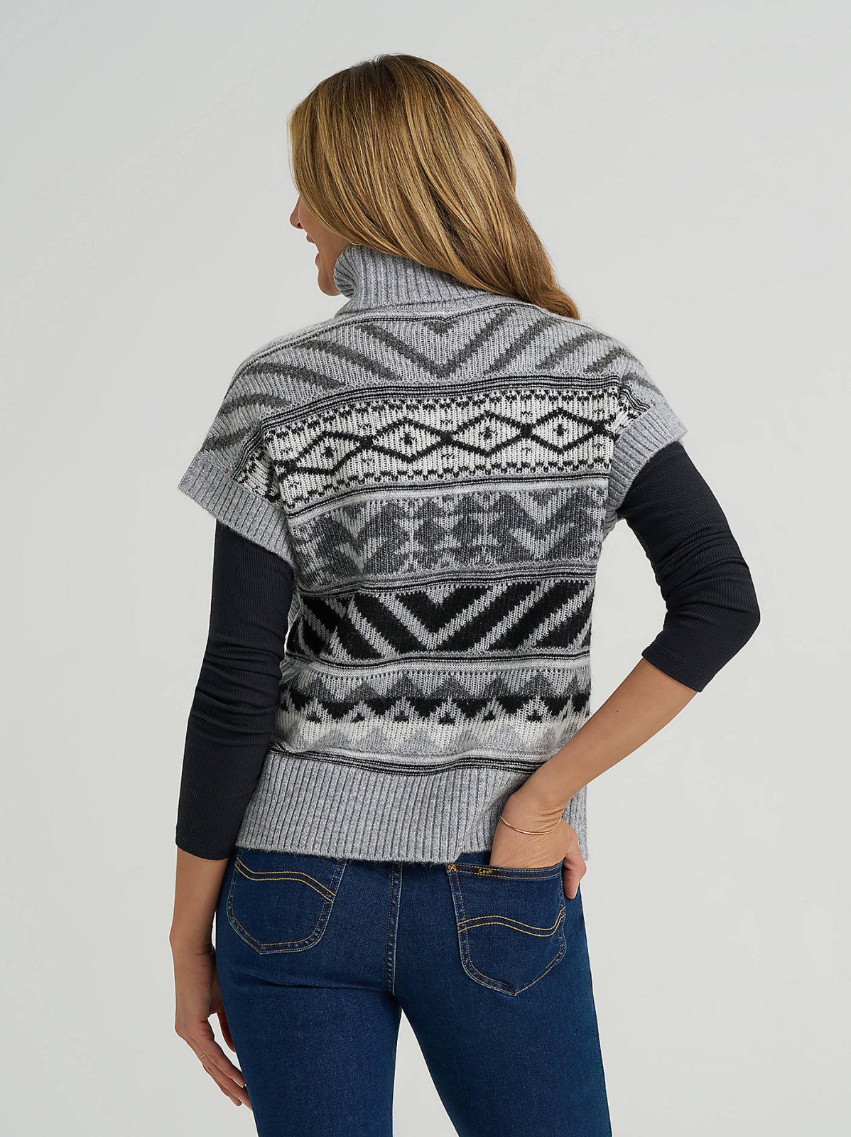 Women's Sleeveless Turtle Neck Sweater Vest - view 2